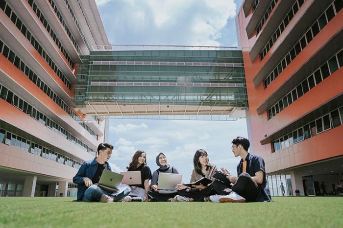 Universitas parahyangan bandung unpar kelas karyawan katolik okezone sukses kunci kampus bertahan