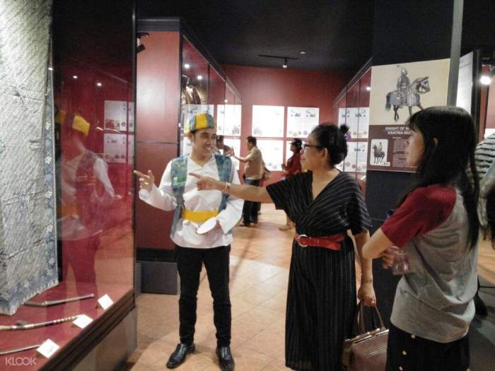 Koleksi benda bersejarah dan informasi tiket masuk Museum Nasional Indonesia