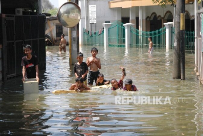 Bandung banjir pikiran rakyat