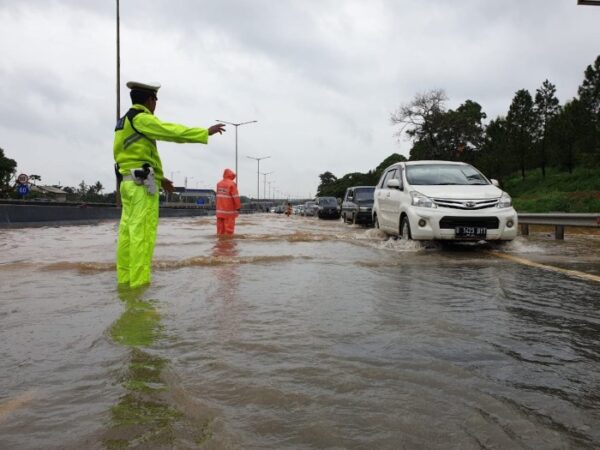 Analisis banjir di bandung