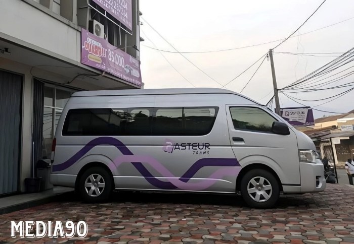 Travel bekasi bandung terdekat