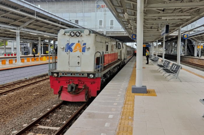 Cara naik kereta dari cikarang ke bandung