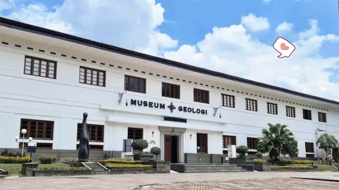 Sate gedung bandung wisata rekomendasi atas patut kunjungi apa enam benar merdeka