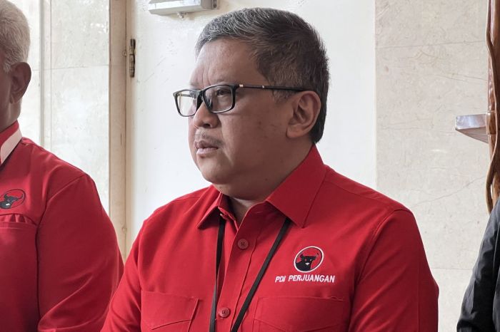 Profil dan kontroversi Effendi Simbolon terbaru