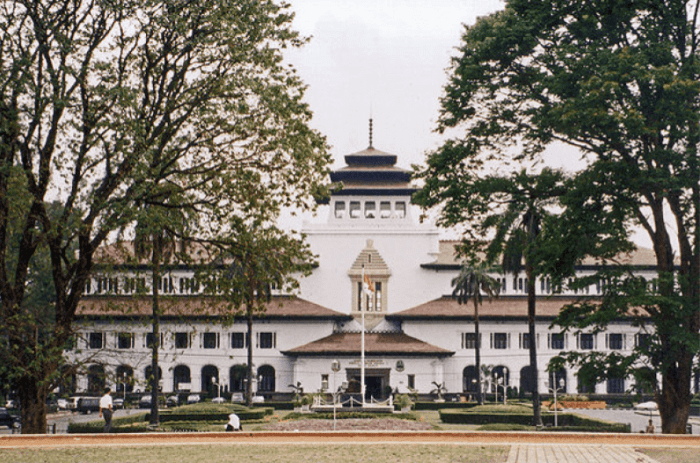 Alamat universitas pendidikan indonesia di bandung