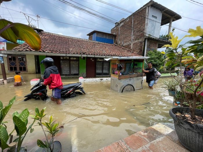 Banjir bandung pindah