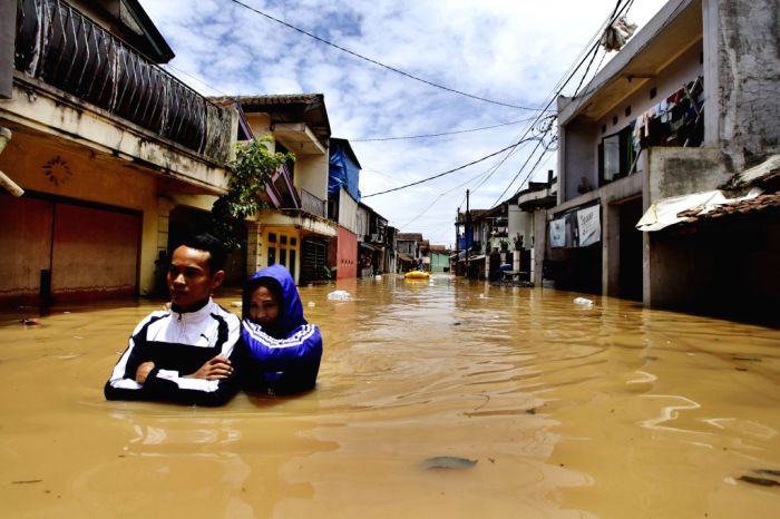 Bandung banjir indonesia floods contemporary issue di flood district source figure