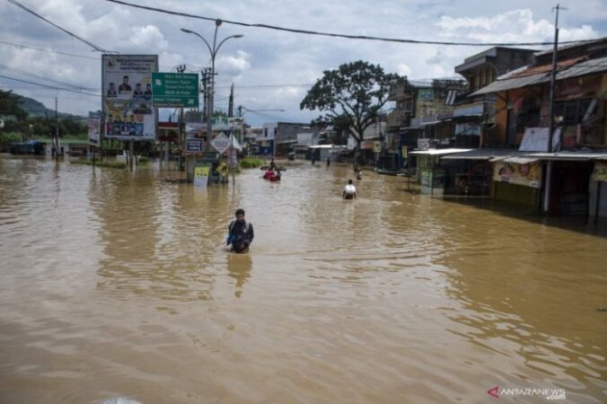 Analisis kejadian banjir di bandung pdf