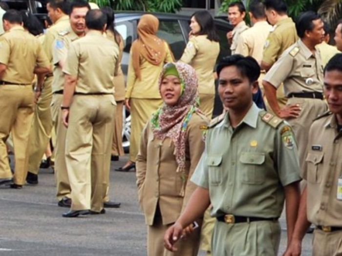 Kalender 2025 lengkap hari libur nasional dan cuti bersama Indonesia untuk ASN